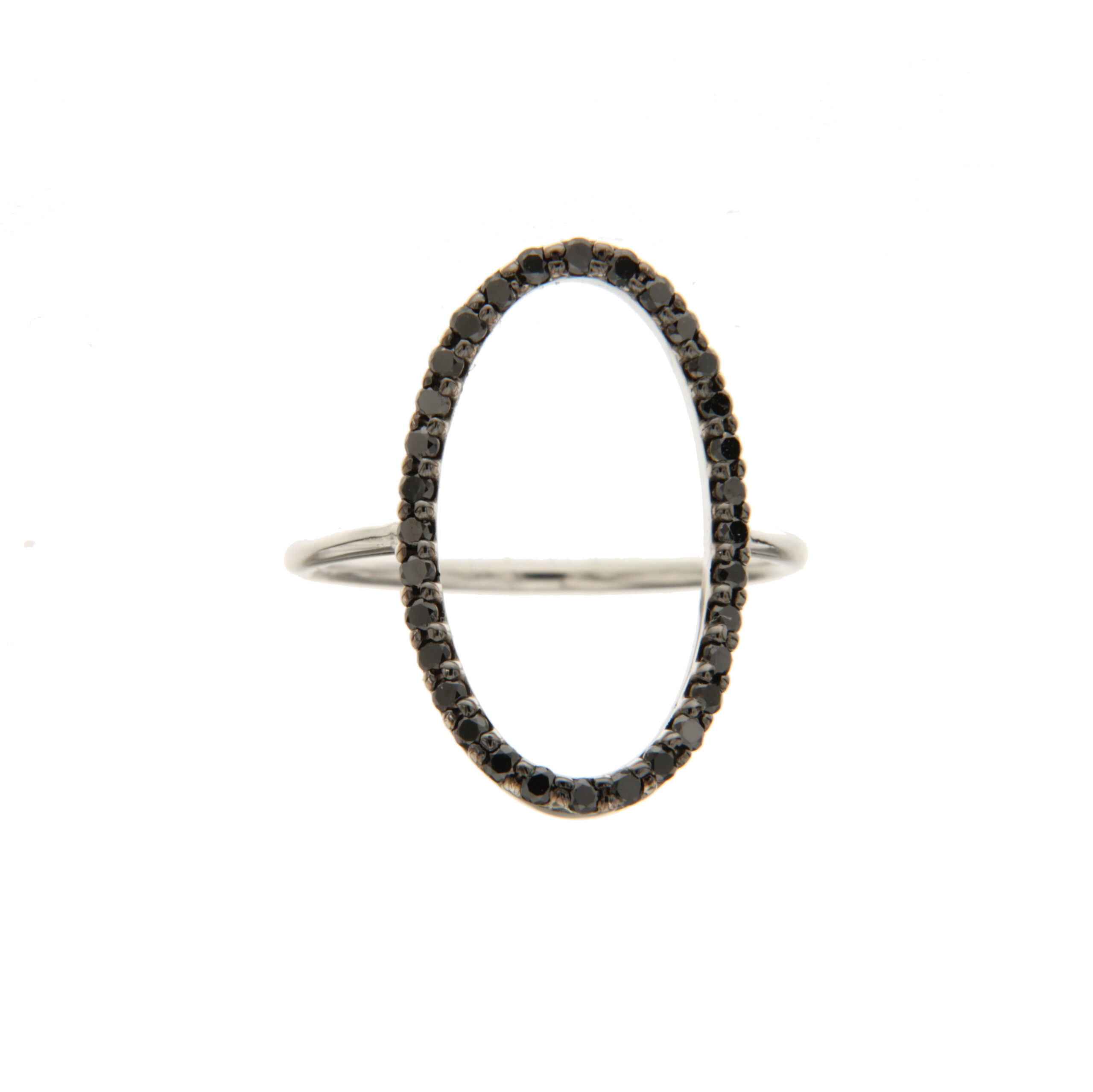 Anello ovale con diamanti neri ct. 0,36